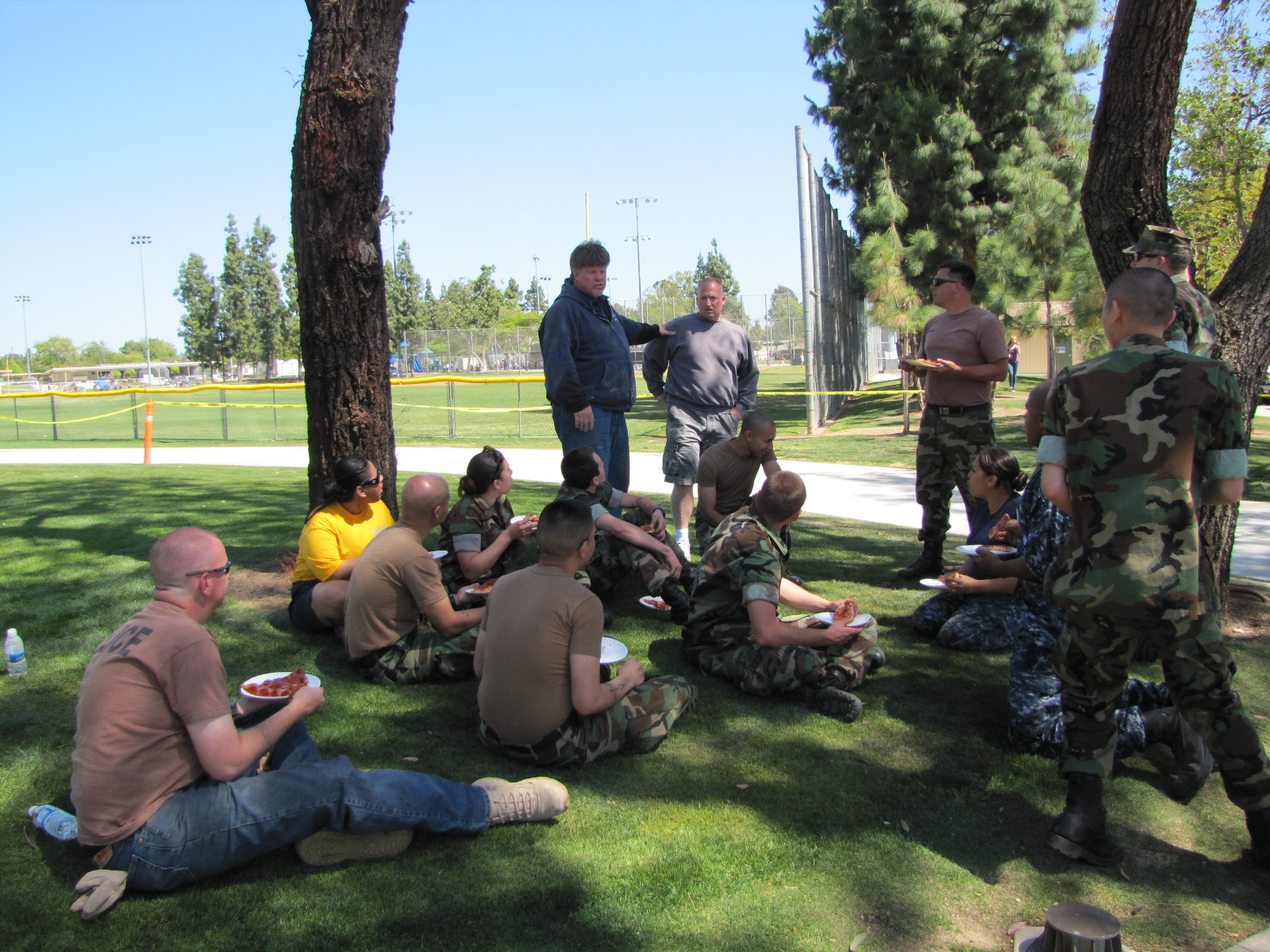 Yorba Linda Veterans Walkway volunteers