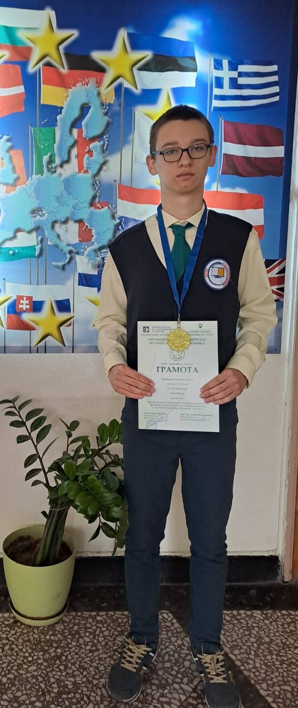 https://0201.nccdn.net/1_2/000/000/100/9c1/sam_danev.jpg