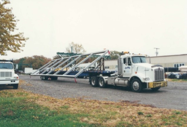 https://0201.nccdn.net/1_2/000/000/100/dda/hauling-big-frames.jpg