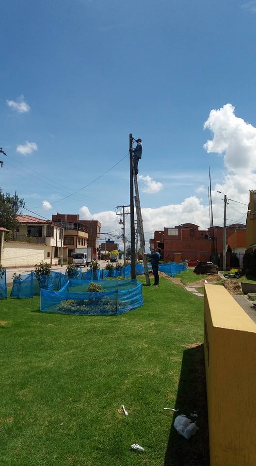 Trabajos de altura con personal capacitado.