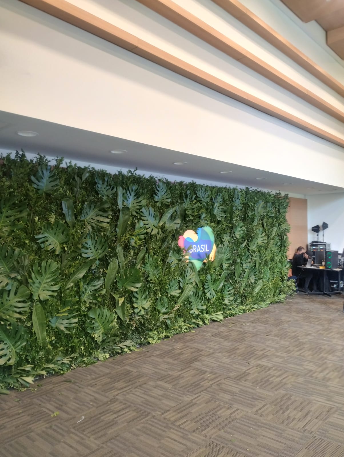 Altura 2.20m x 1.04m
Jardines Naturales con Textura
consultar el precio