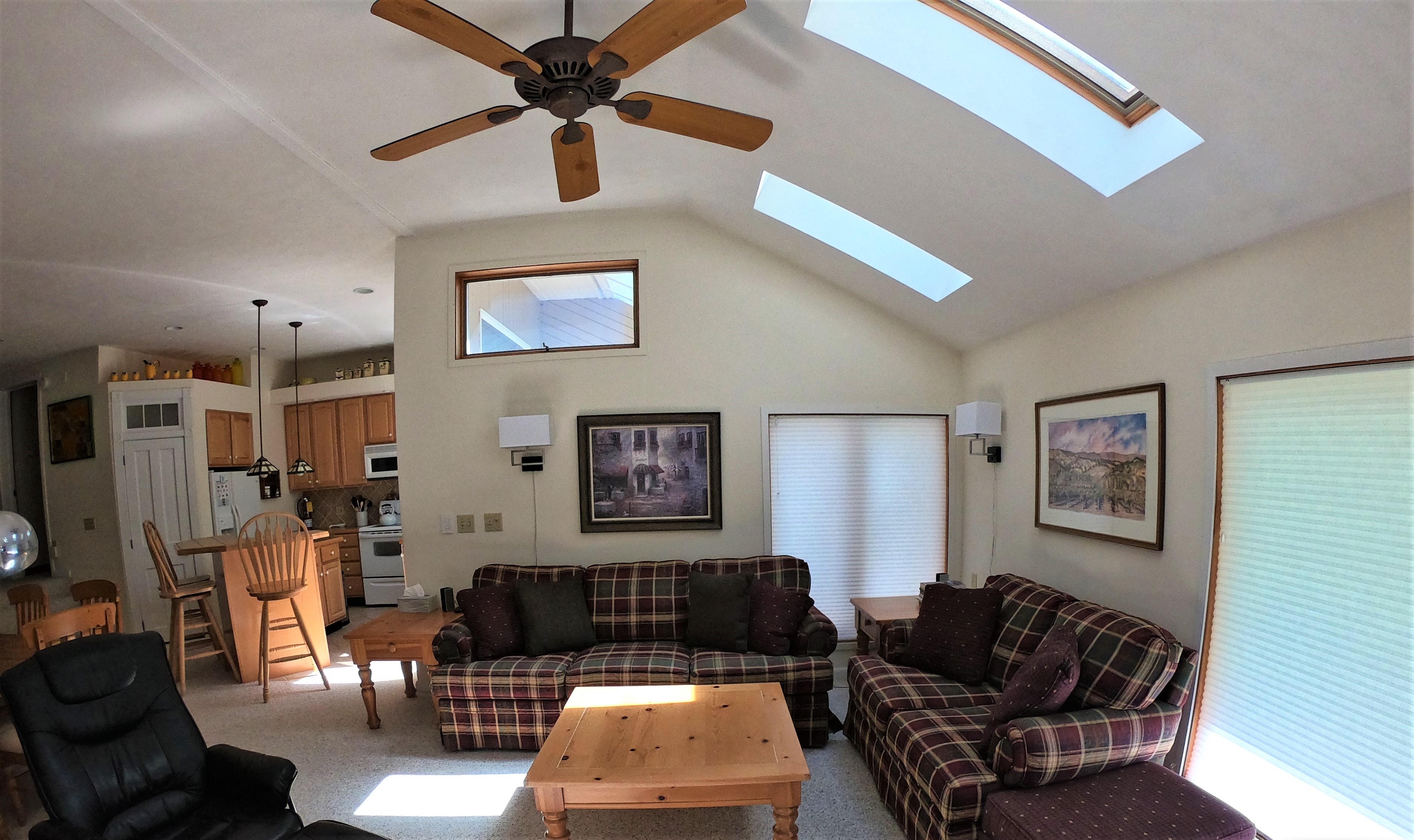 SUGARBUSH SEASONAL RENTAL Photo Gallery