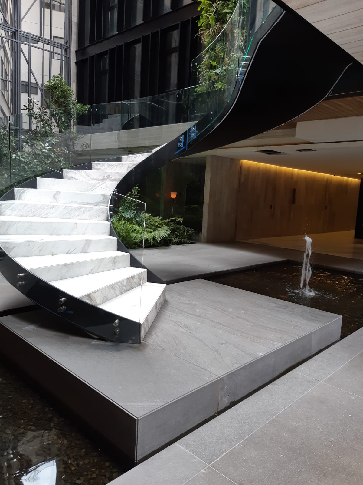 https://0201.nccdn.net/1_2/000/000/101/a1e/escaleras-2.jpg