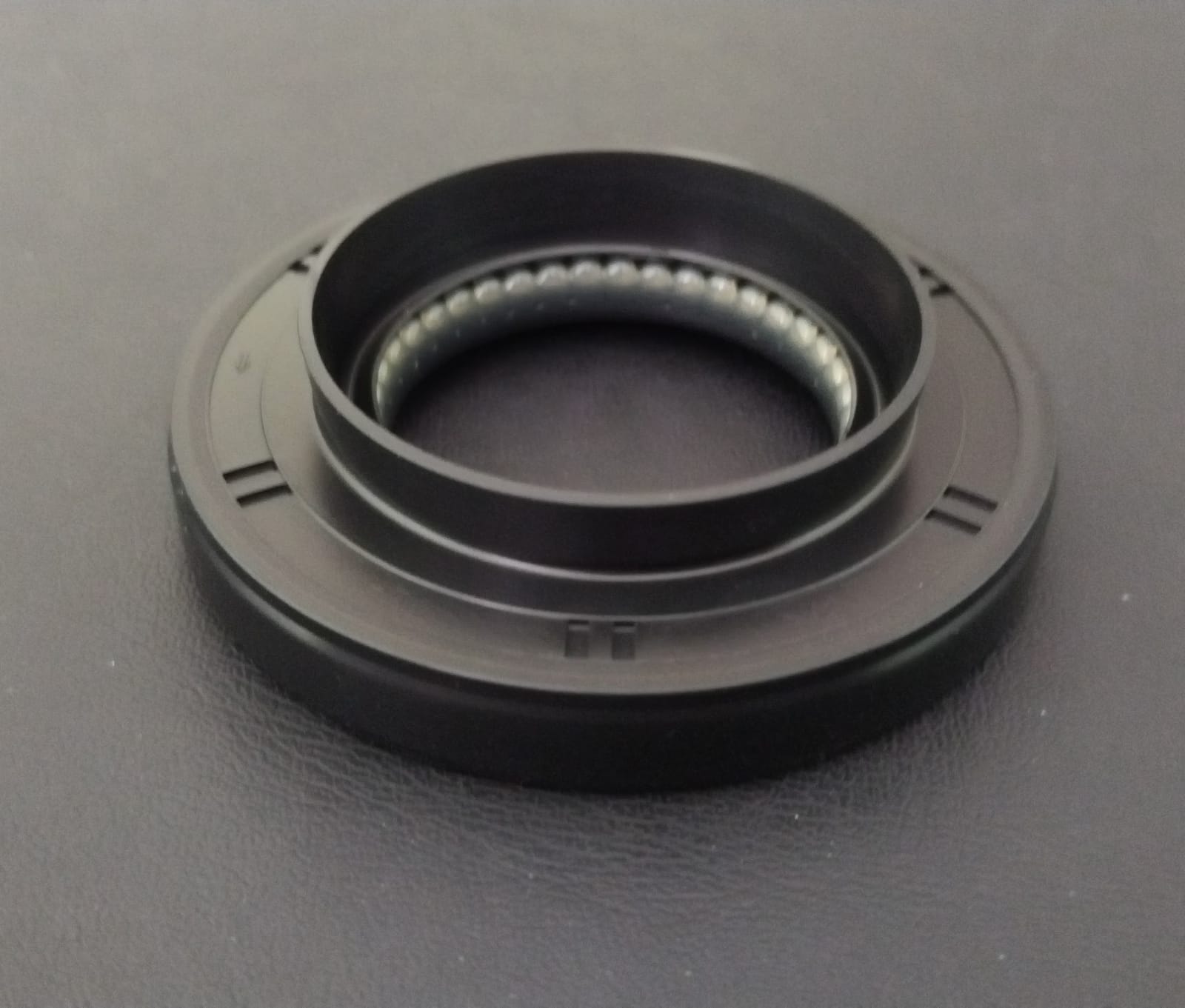 ATTITUD (3 cil.)
RETEN PIERNA 
TAPA GRANDE
ORIGINAL
$350