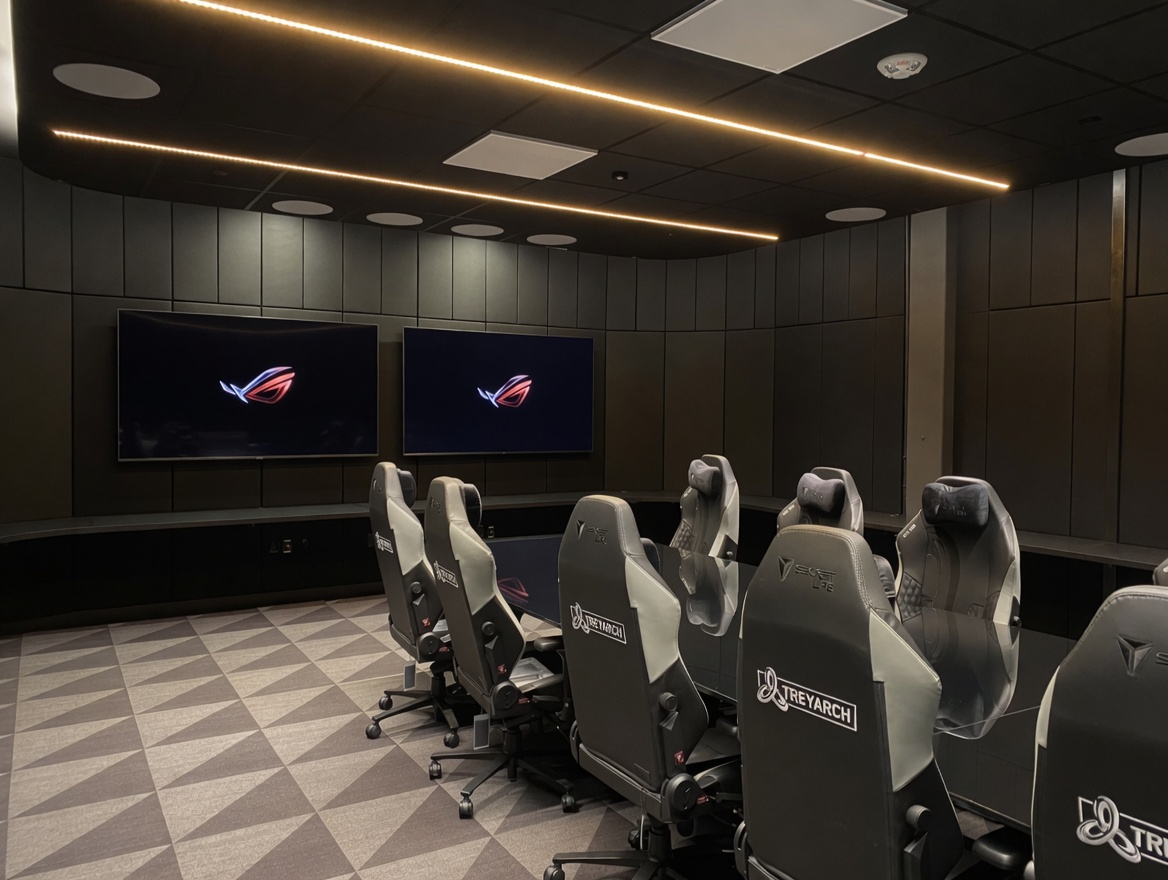 https://0201.nccdn.net/1_2/000/000/102/6b7/finished-c3-meeting-room-right-view.jpg