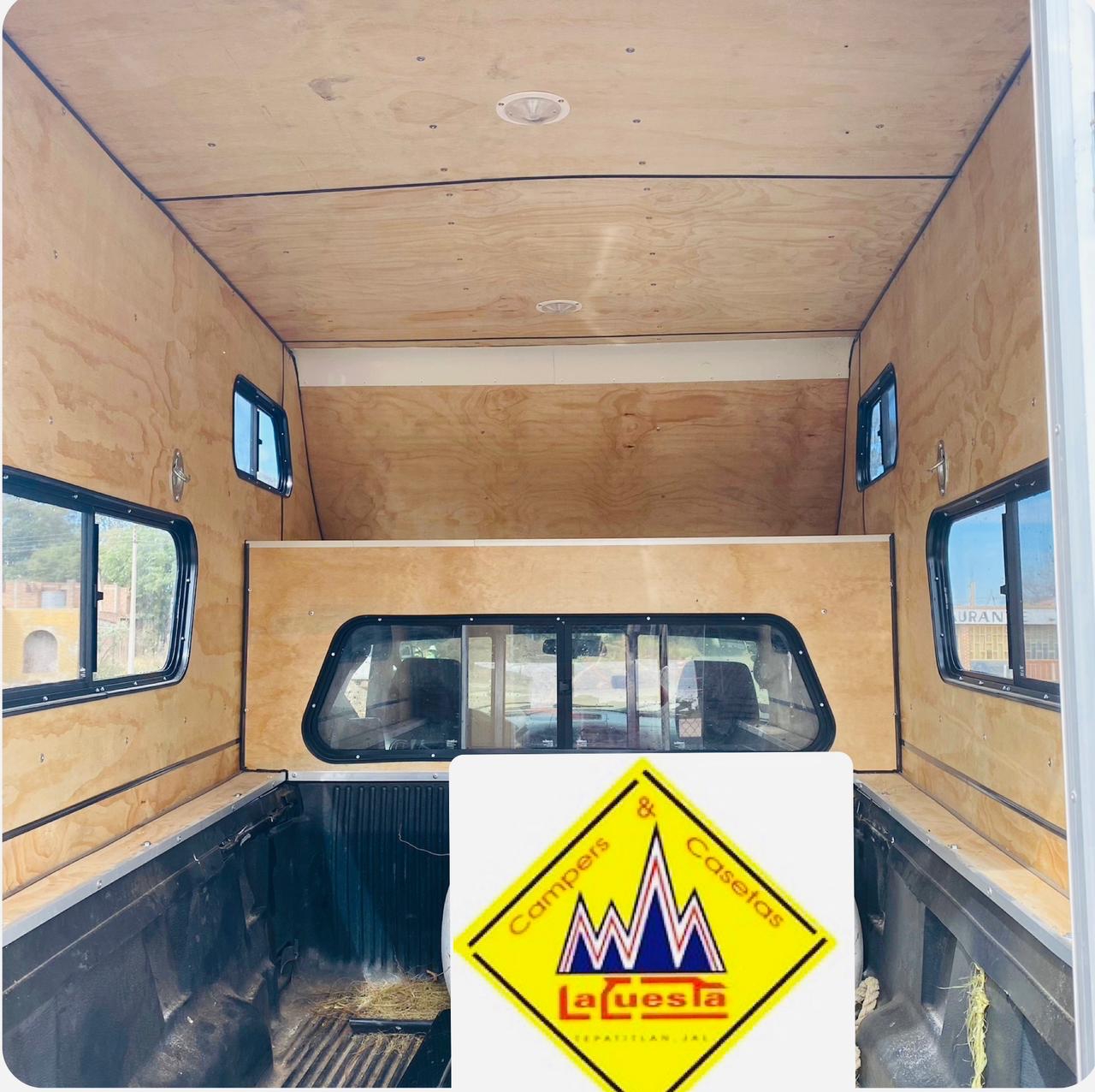 campers de cachucha