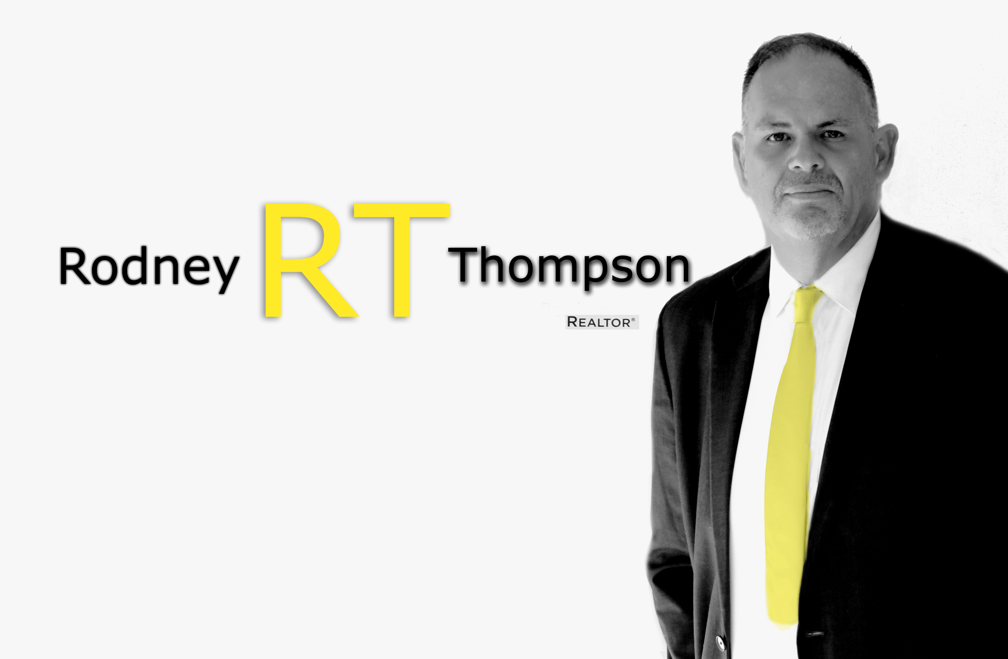 Headshot of male realtor