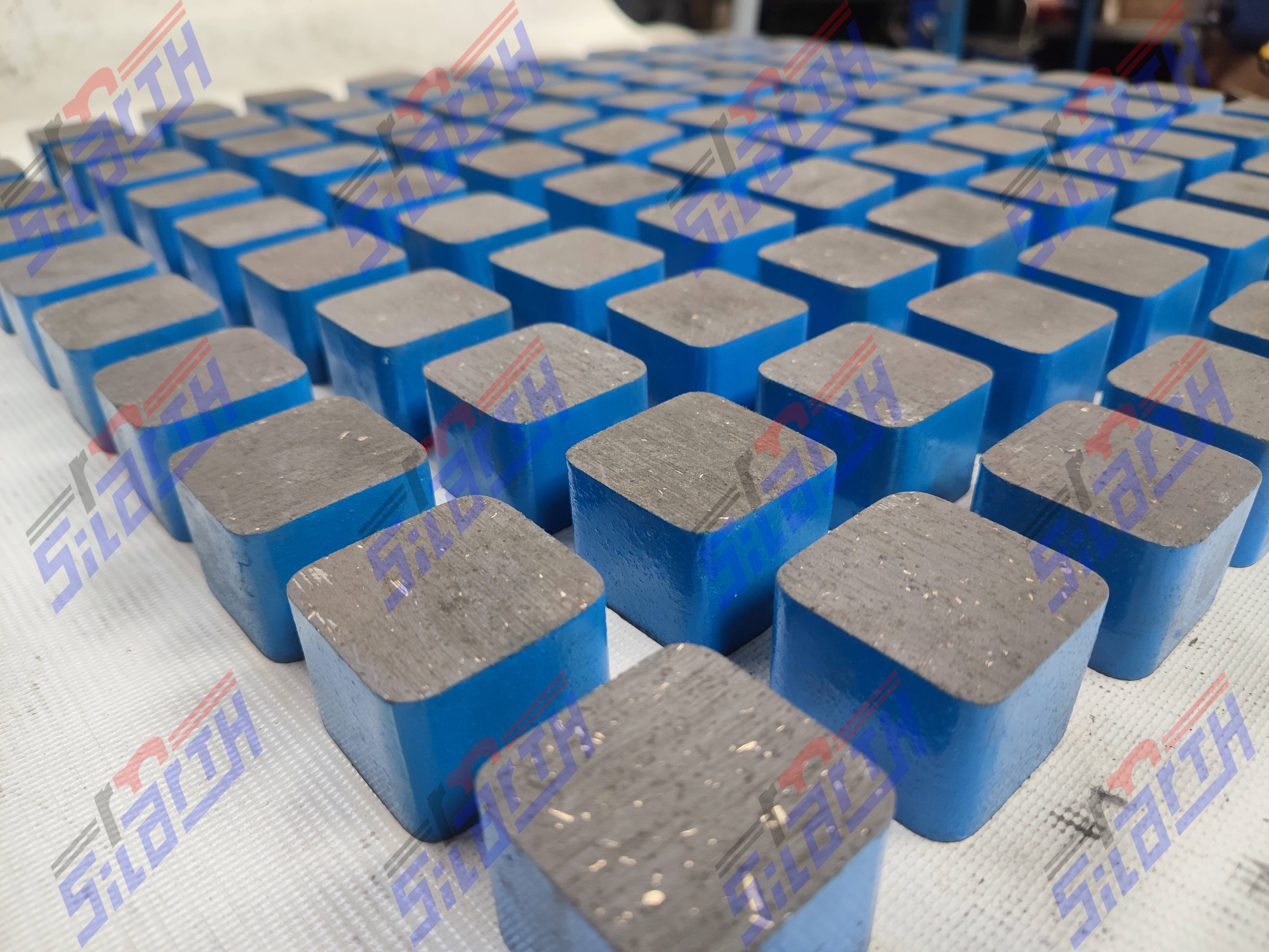 TACÓN CUADRADO 1.575 x 1.181 ESPESOR