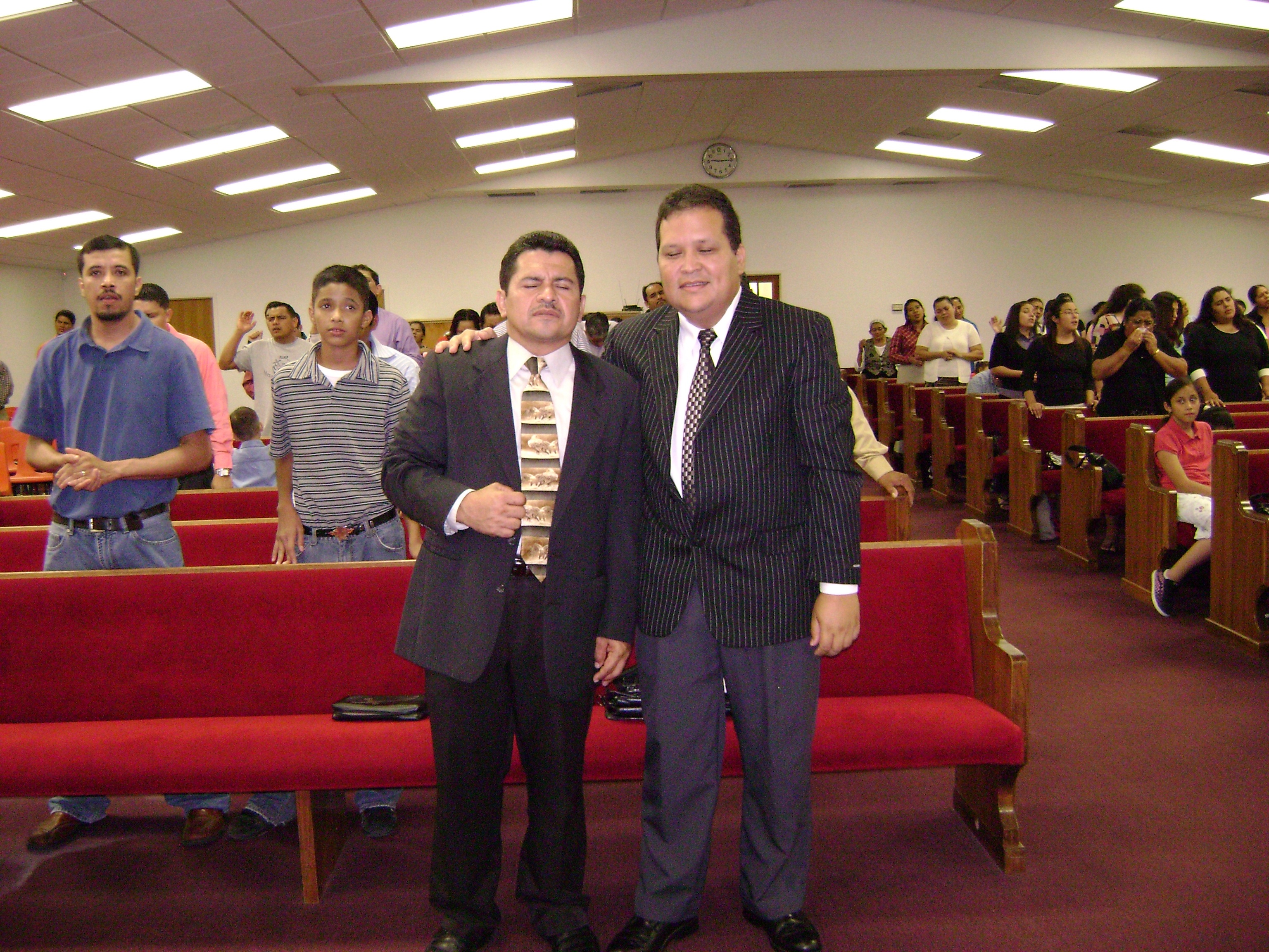 https://0201.nccdn.net/1_2/000/000/105/185/Rev-Serrano-and-Rev-Joseph-3072x2304.jpg