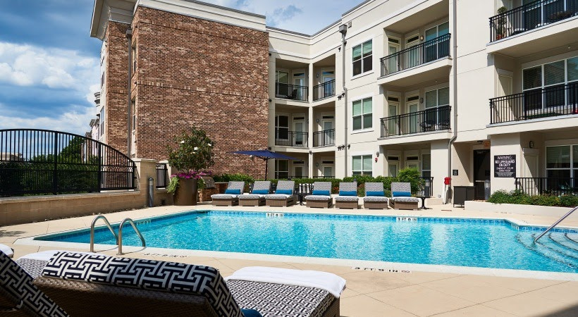 Solis Sharon Square 2