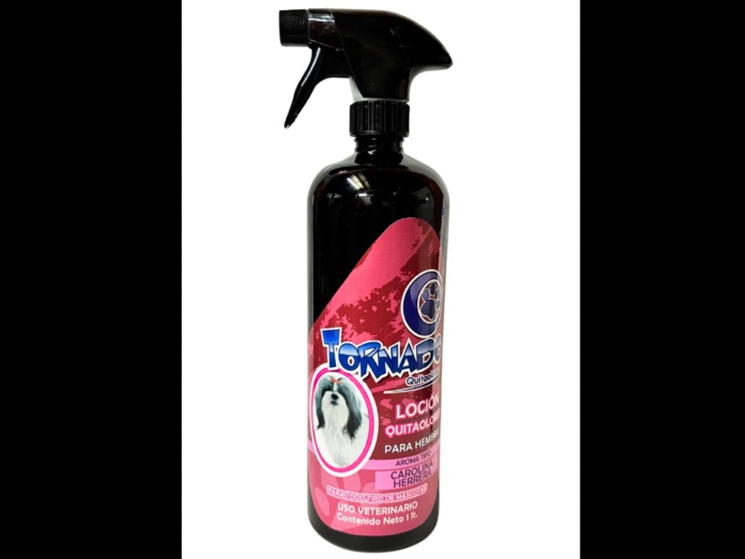 TLCH1 LOCION TORNADO 
AROMA CAROLINA HERRERA 1 LT