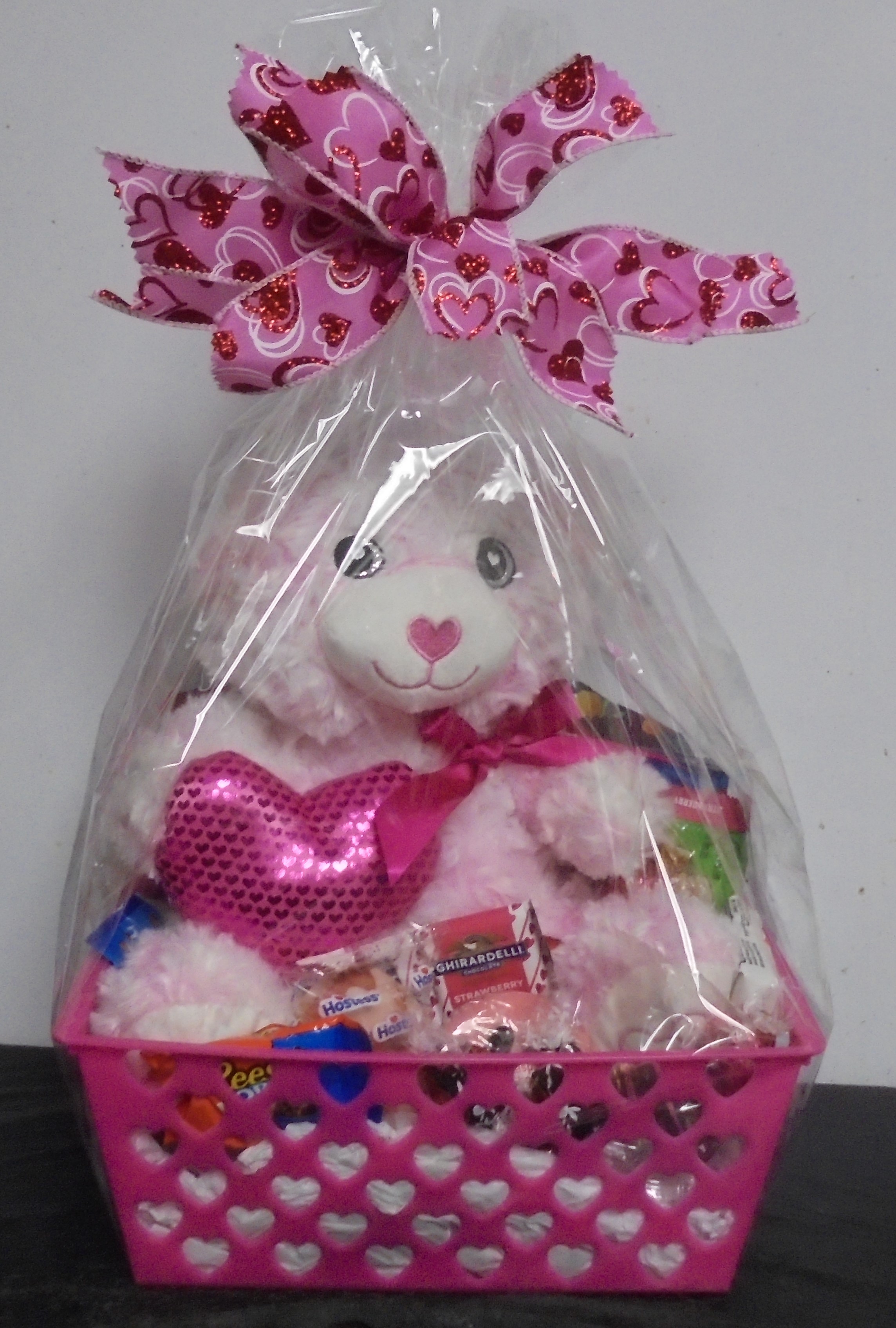 (17) Goodie Basket
W/ Plush Bear
$45.00