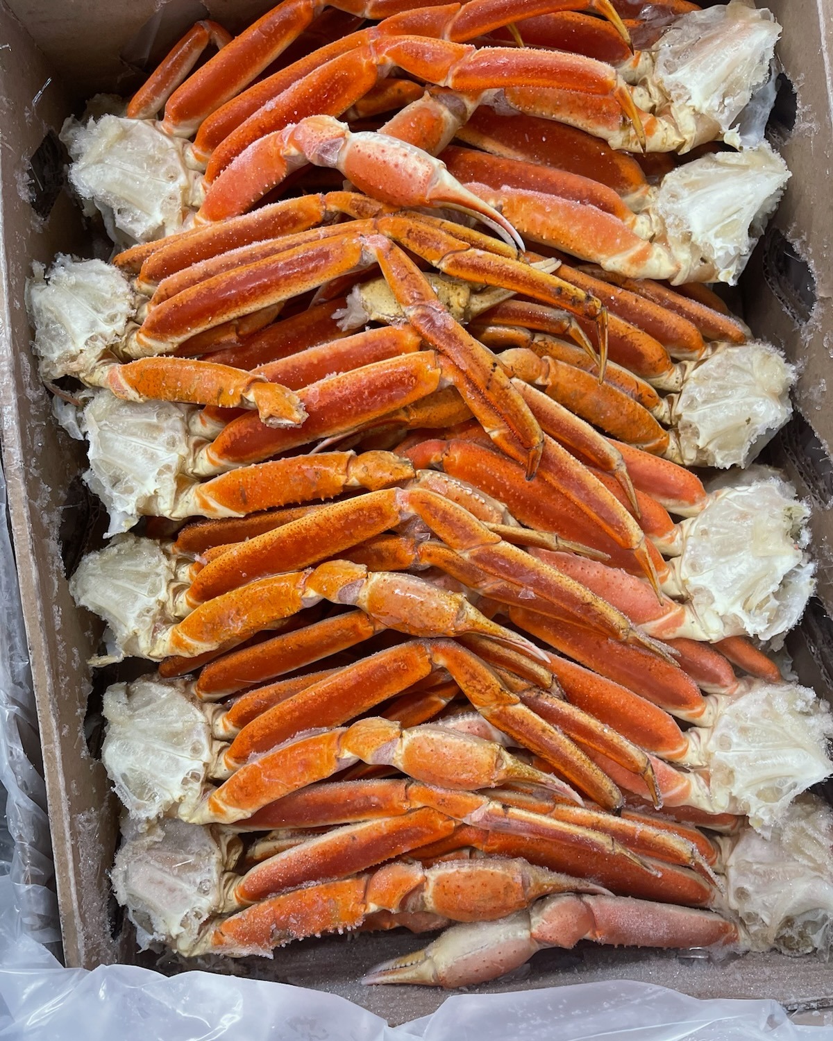 https://0201.nccdn.net/1_2/000/000/107/123/snow-crab-legs.jpg