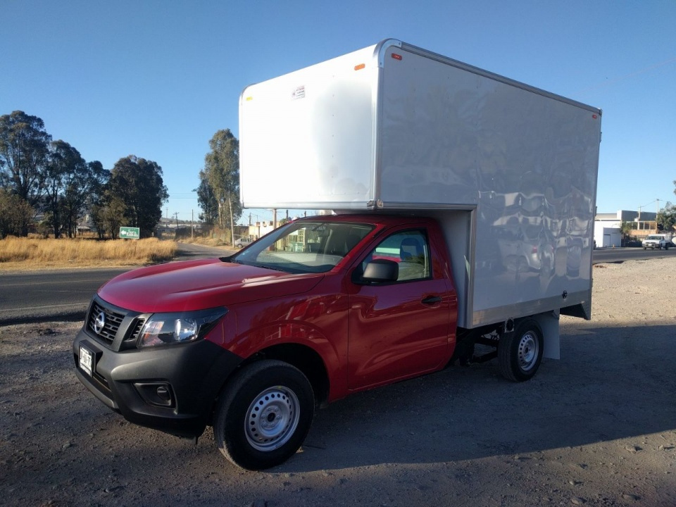 campers volado chasis nissan  