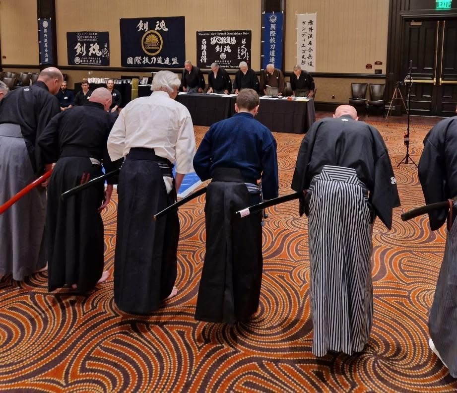 Bow in before starting the final event with a Howard Clark katana as the grand prize. The first place winners of all of the kata and cutting events had a free cutting of a mat to demonstrate the spirit of the sword. Kurt Brown of the DC Mugairyu group was the winner. Congrats!