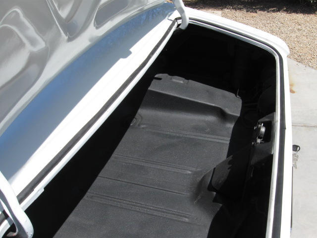 Perfect trunk with the original factory cocktail shakers!