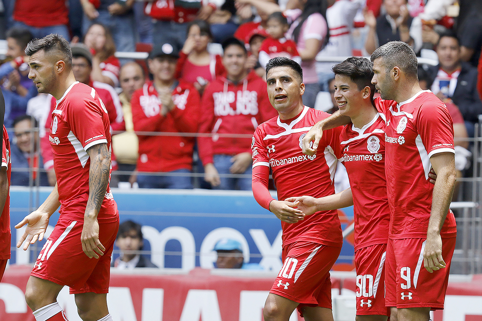 https://0201.nccdn.net/1_2/000/000/108/571/toluca3-1575x1050.jpg