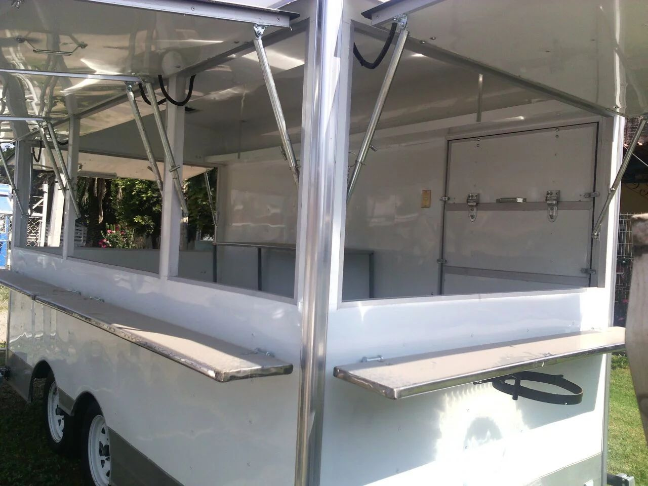 REMOLQUE LONCHERO DOBLE EJE