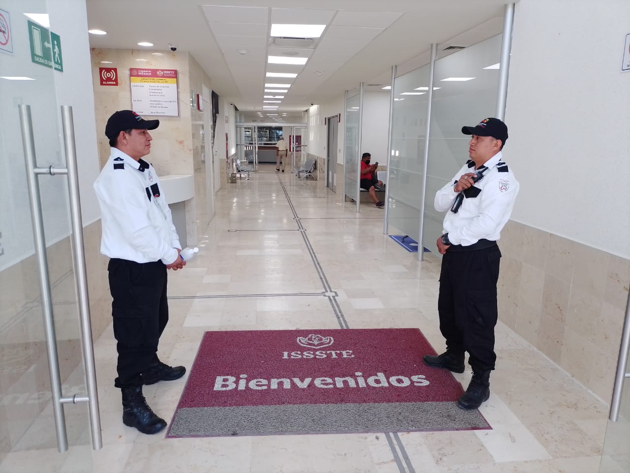 https://0201.nccdn.net/1_2/000/000/109/948/elementos-issste-iguala.jpg