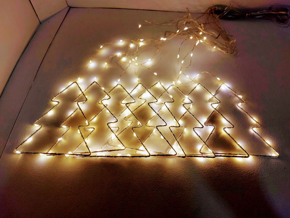 17281
CORTINA DE LUZ LED CALIDO
MODELO DE PINOS