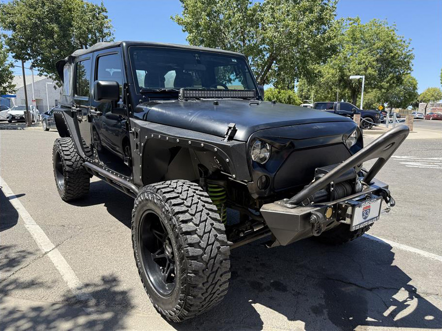 2015 Jeep Wrangler from 33 Auto Sales
Miles: 59,614
Drive: 4WD
Trans: Automatic, 5-Spd
Engine: V6, 3.6 Liter
Exterior: Black
Interior: Black
Stock: 946
VIN: 1C4BJWDG4FL541575