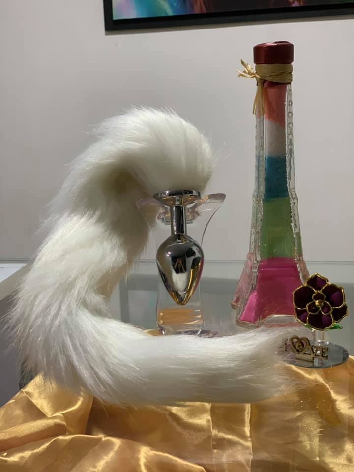 PLUG ANAL EN ACERO TALLA M COLA DE ZORRO BLANCO
$ 80.000