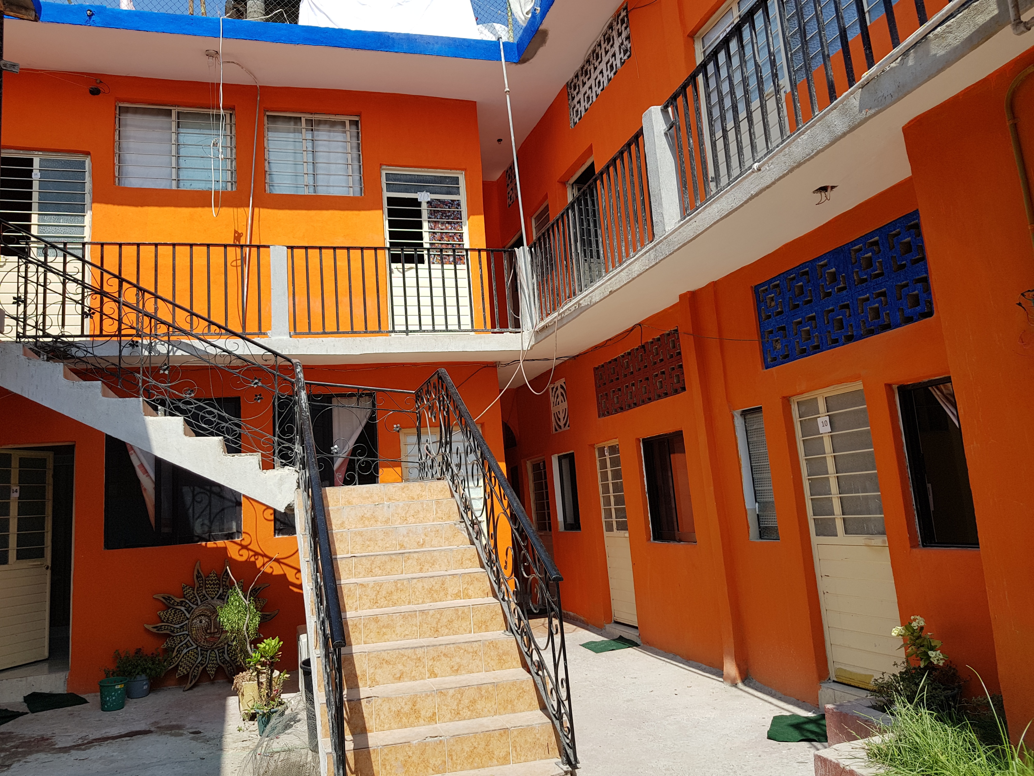 Hotel Posada Del Sol Tuxtla - Habitaciones de Varios Precios