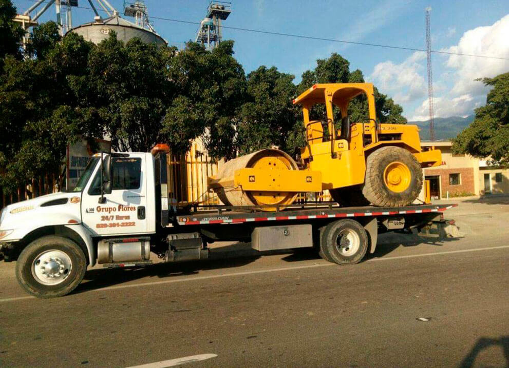 Grupo Flores SRL - EQUIPO PESADO

