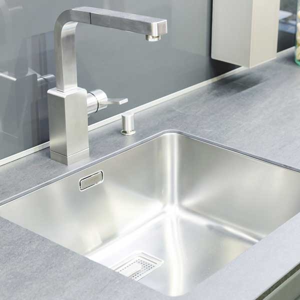 SEPRACI MEXICO SA DE CV - fabricación de muebles de acero inoxidable