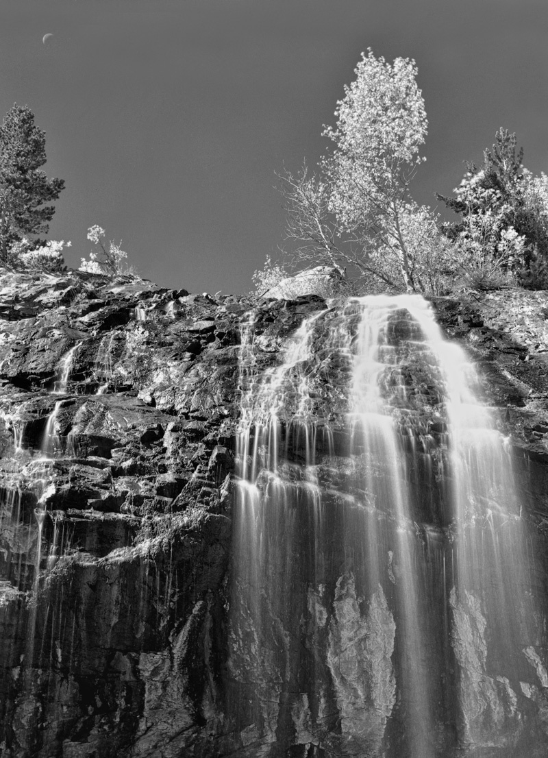 Lundy Lake Falls