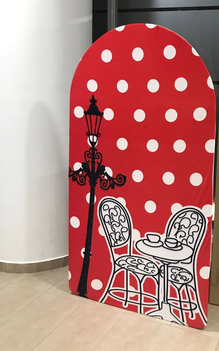 Panel ovalado 1.83 de alto 1 metro de ancho
$80.000