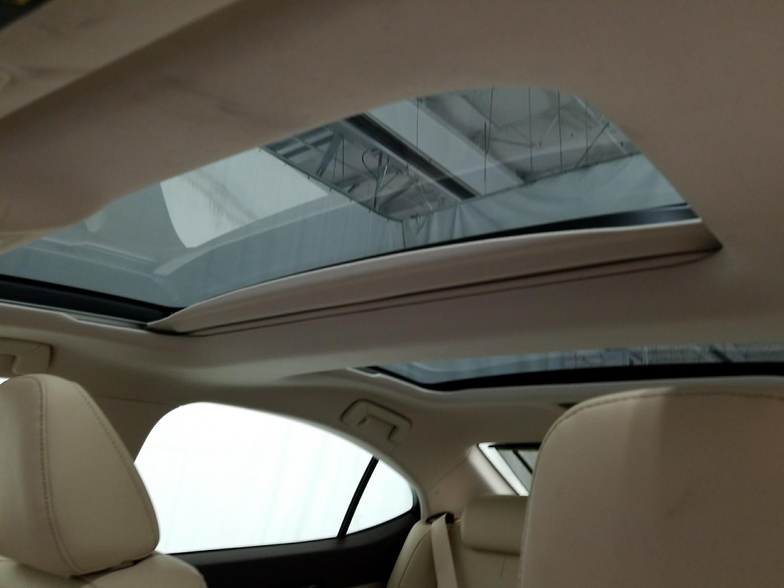 SUNROOF