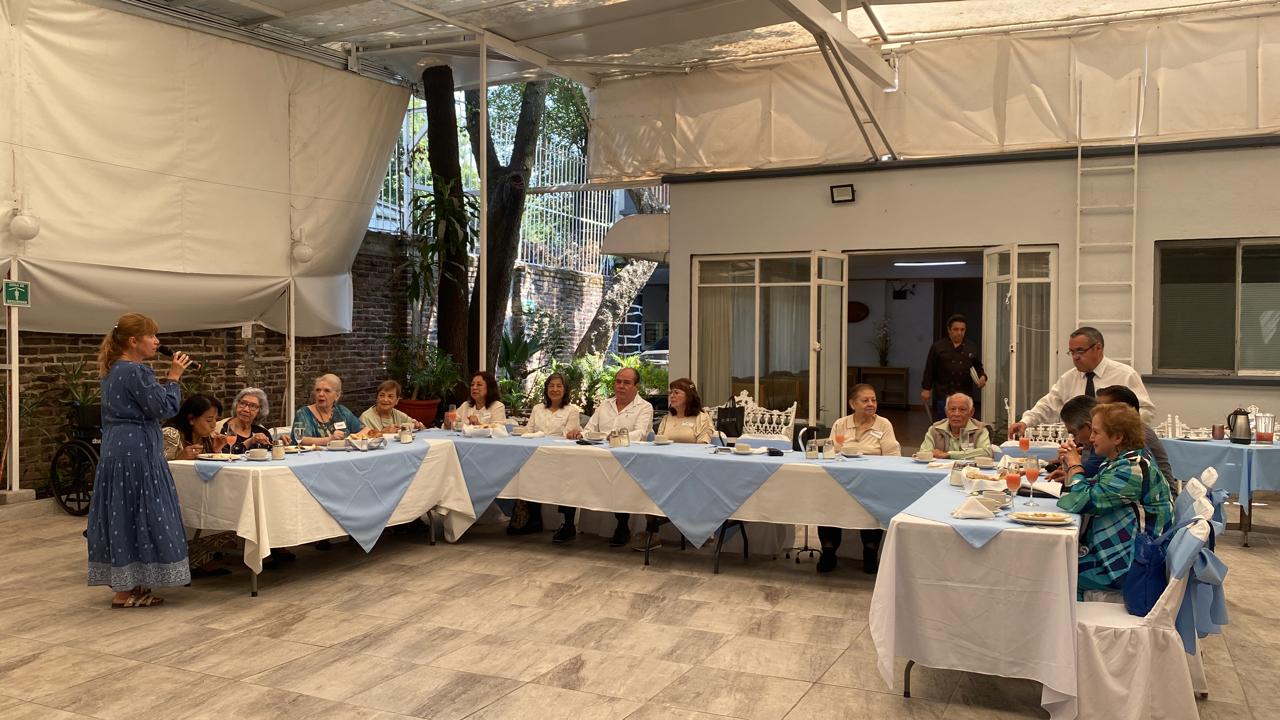https://0201.nccdn.net/1_2/000/000/10c/b68/3.jpg