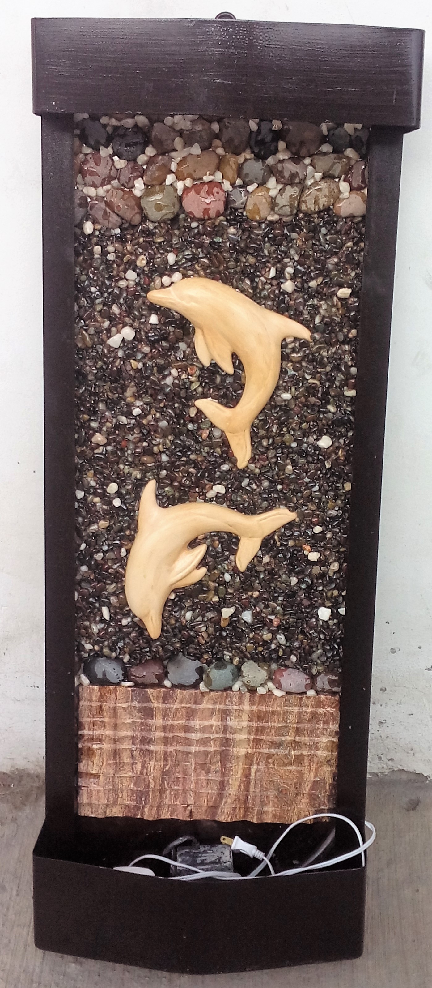 https://0201.nccdn.net/1_2/000/000/10c/bca/Fuente-de-pared-delfines-1398x3195.jpg