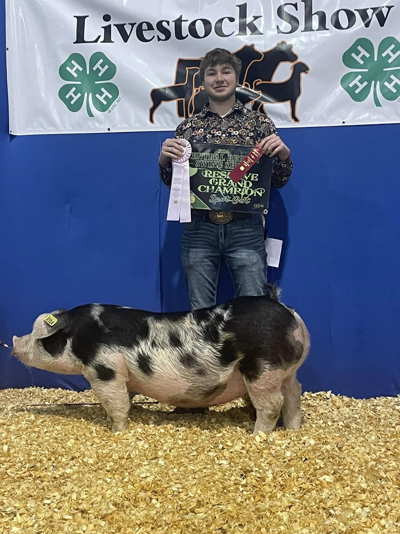 Bo Roberson
2024 TN Central Region Swine Show
Reserve Champion Spot Gilt
Reserve Champion TN Bred Spot Gilt