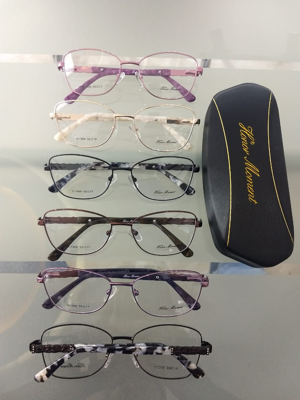 Modelo: H-1966
Colores: Rosa, Dorado, Gris, Cafe, Negro y Morado