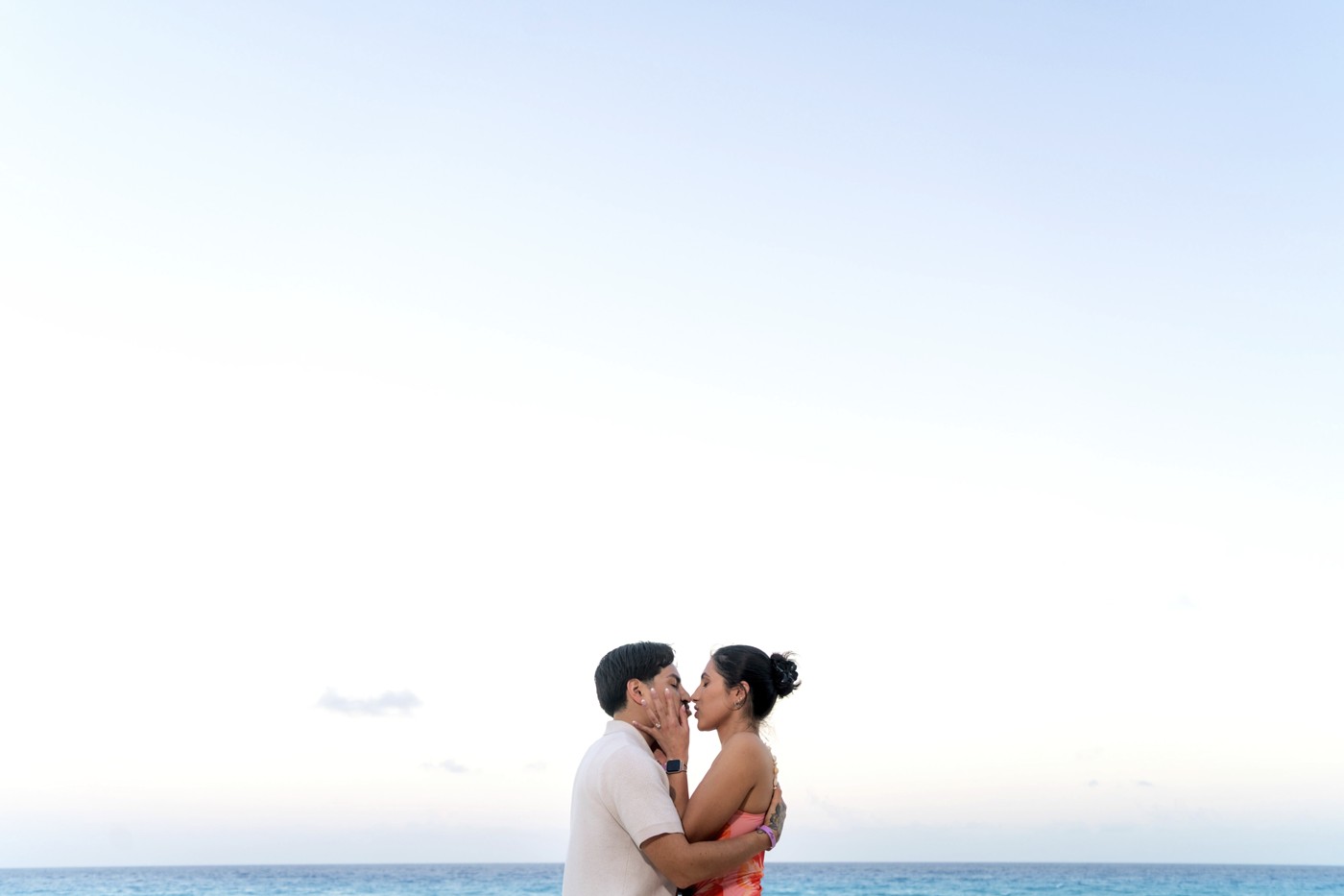 https://0201.nccdn.net/1_2/000/000/110/c22/marriage-proposal-fiesta-americana-condesa-cancun-mexico-lux-art.jpg