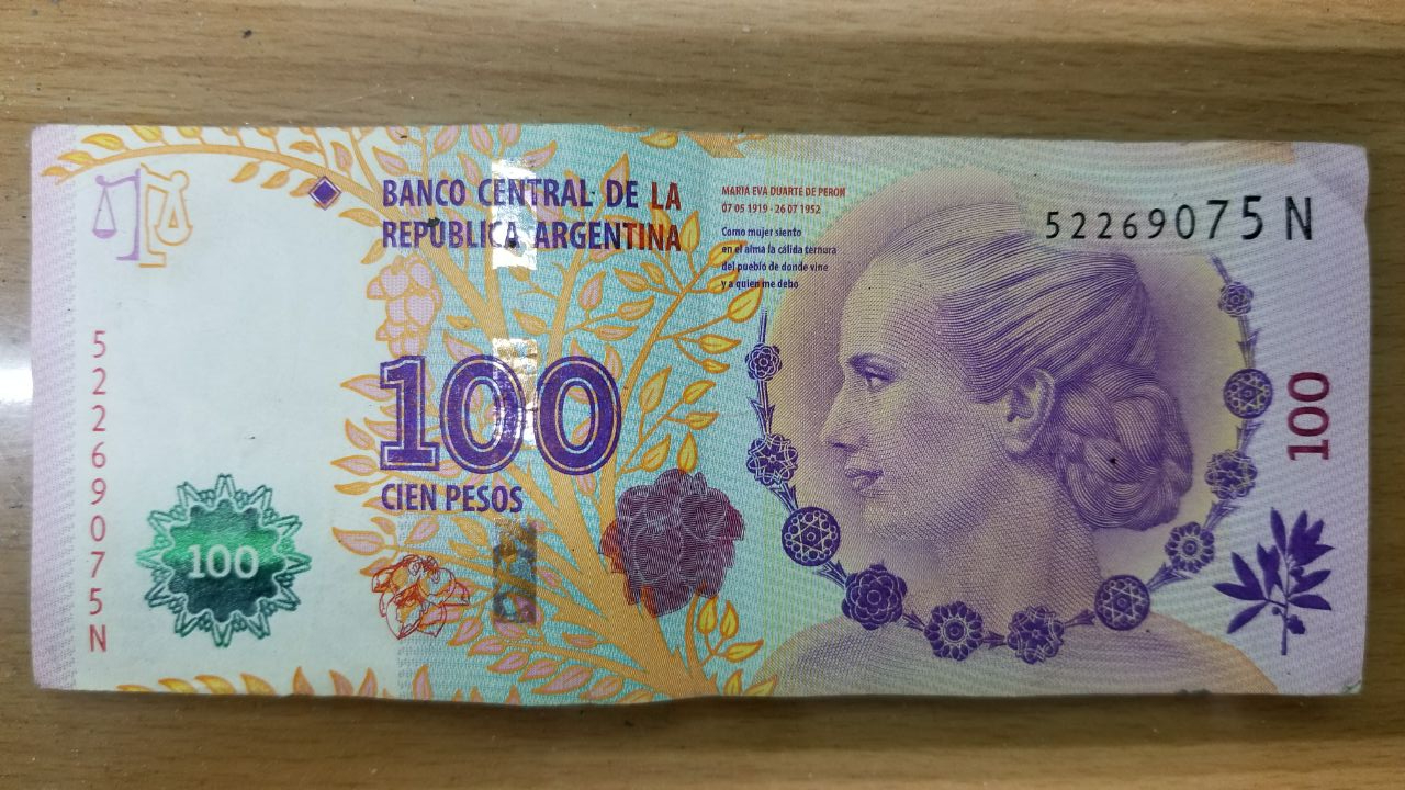 Pesos Argentinos