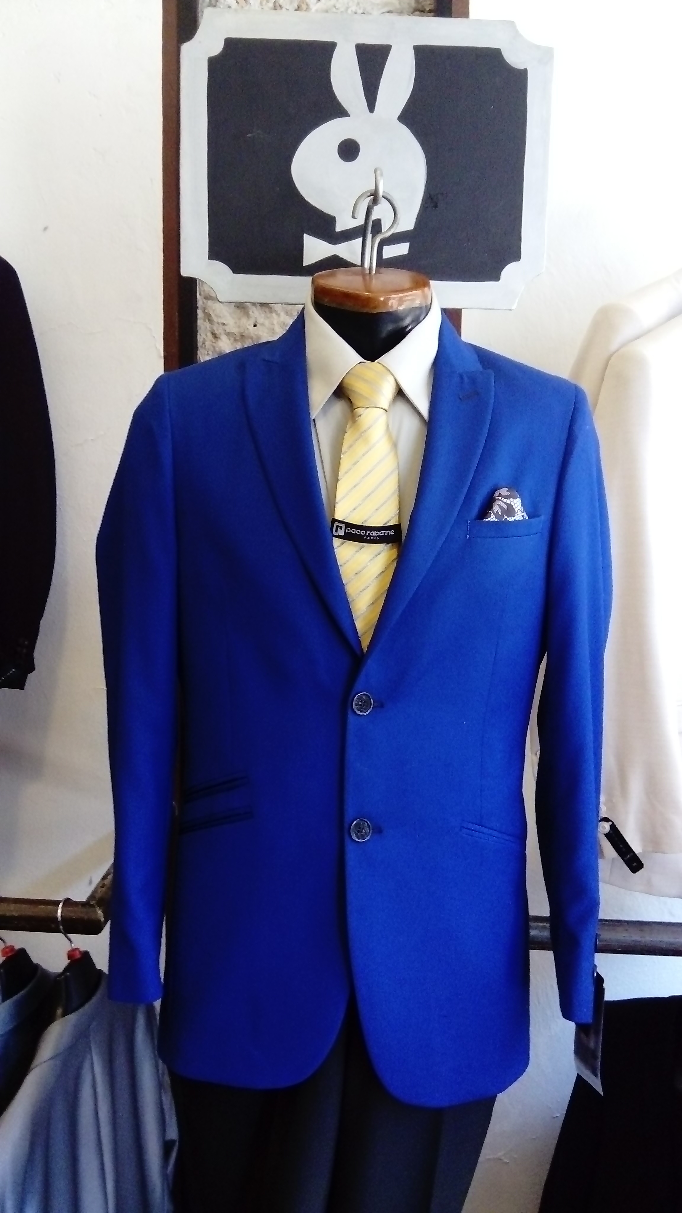     SACO AZUL REY RAMATY $ 2,000.00