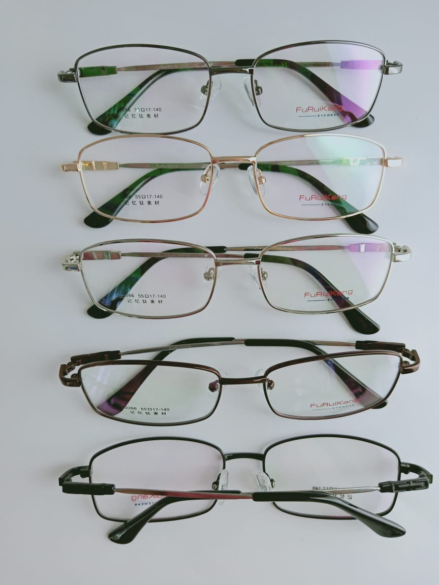 Modelo: 2266
Colores: Gris, Plateado y Cafe