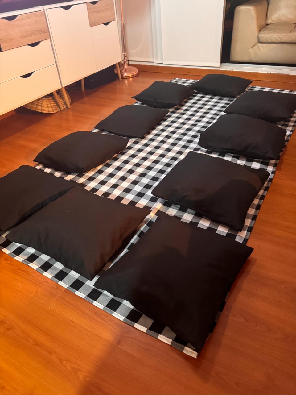 Cojines en tela
44cm x 44cm
Alquiler $ 5.000