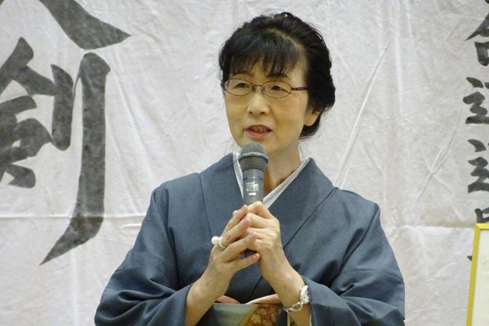Nakamura Tomoko Kaichou gives opening remarks.