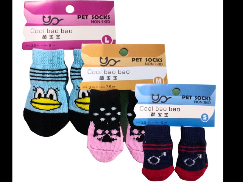 BA04 PAQUETE DE 3 JUEGOS 
DE CALCETINES (CH-MED-GDE)