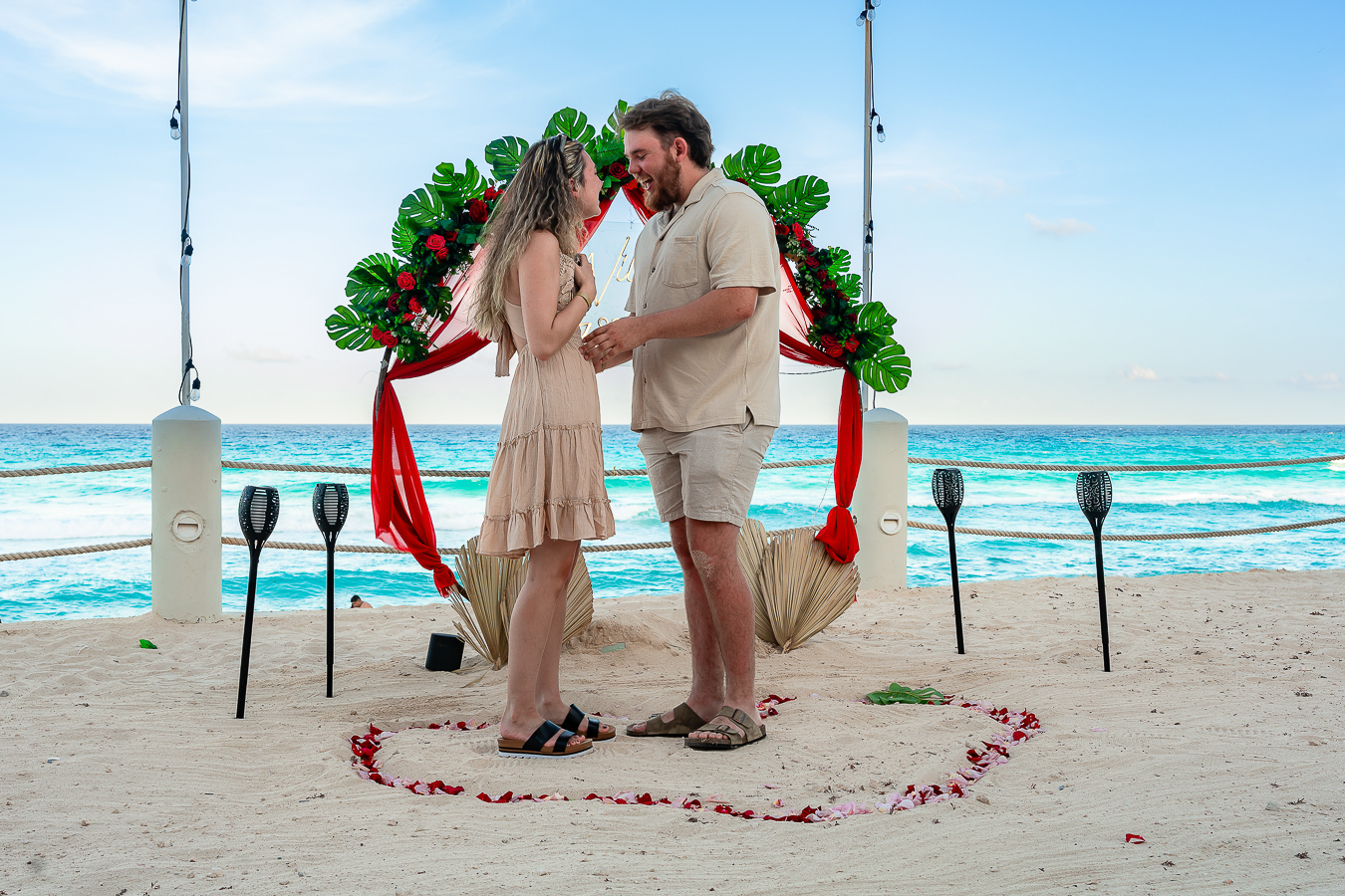 https://0201.nccdn.net/1_2/000/000/113/421/romantic-proposal-in-cancun-fiesta-americana-allinclusive62.jpg.jpg