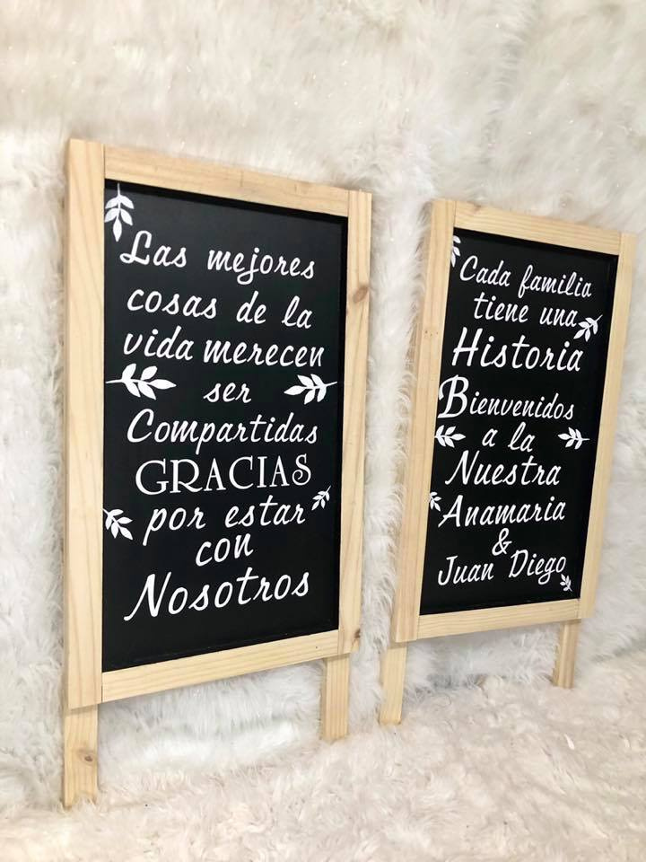 Tablero color Madera 
73cm altura 45cm ancho 
Alquiler $20.000 sin presonalizar.
costo adicional por personalizacion $110.000