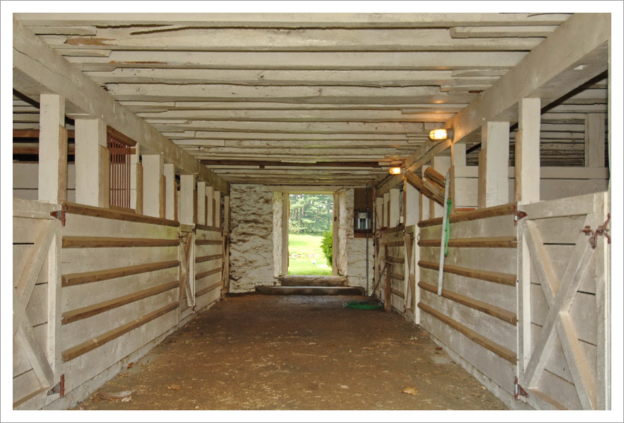 Image of barn||||