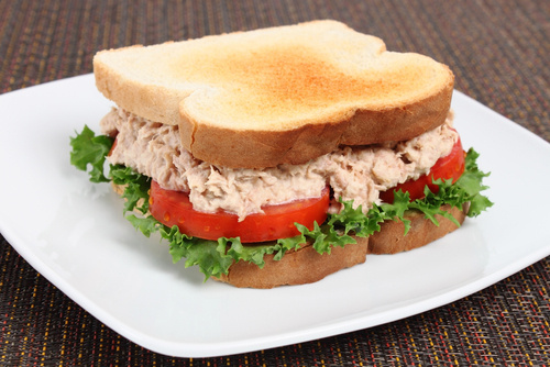 https://0201.nccdn.net/1_2/000/000/114/fdf/sandwich-de-atun1-500x334.jpg