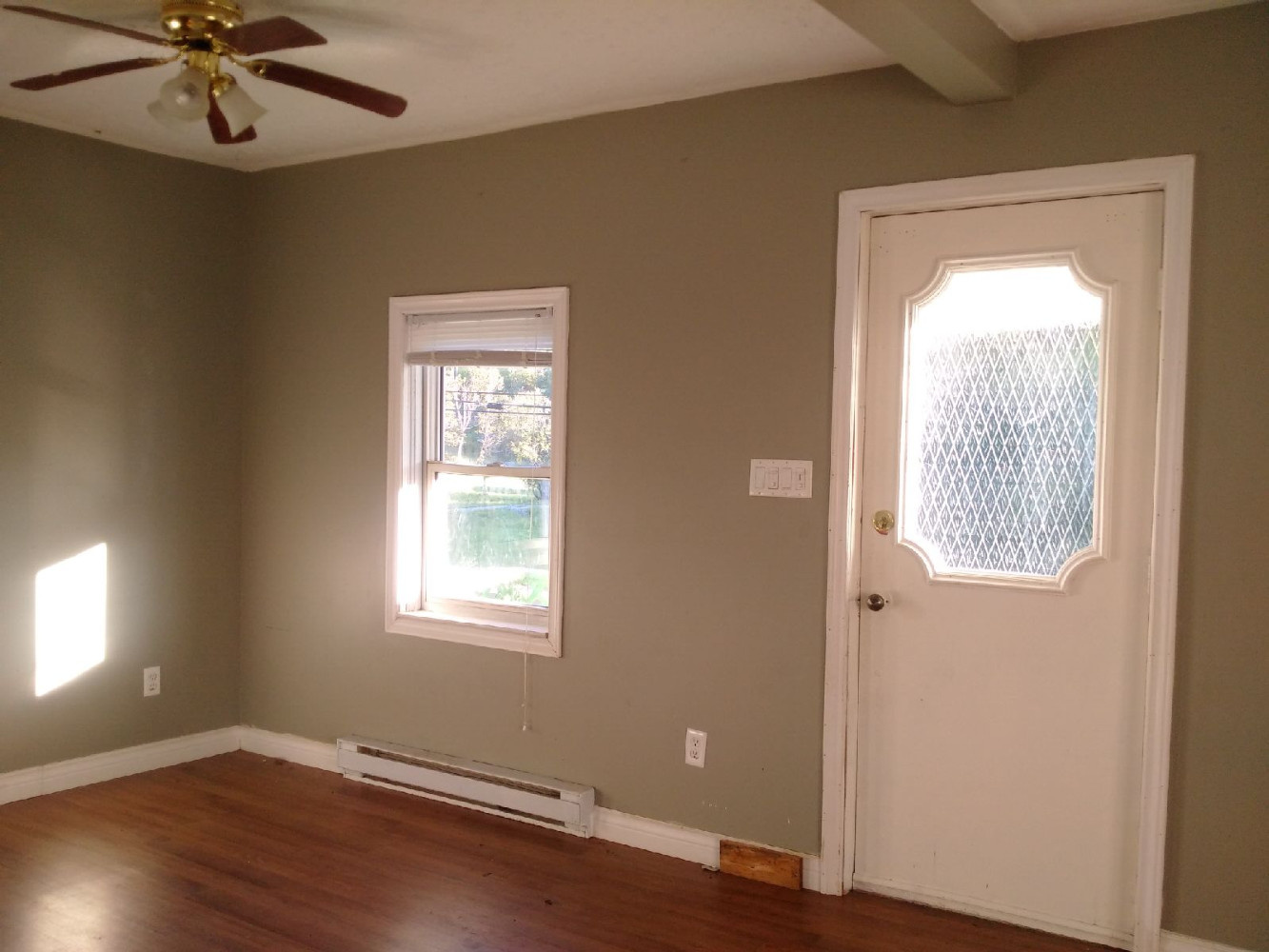 365 Sandy Point Living Room