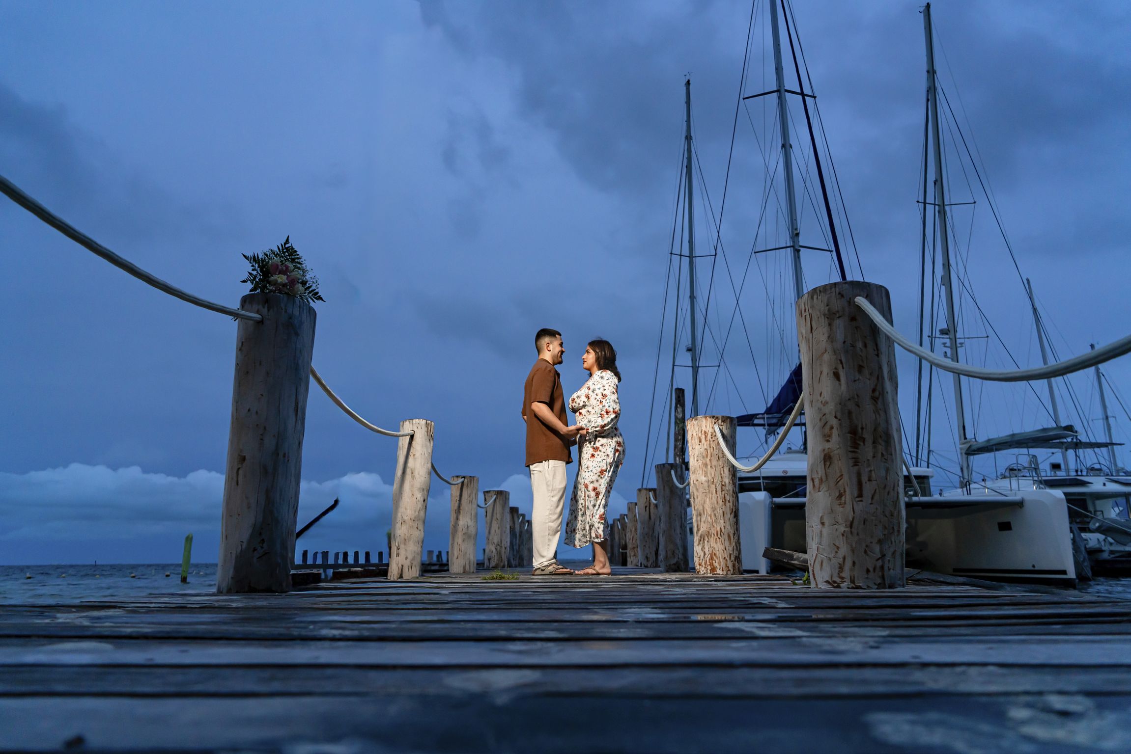https://0201.nccdn.net/1_2/000/000/115/ed2/contratar-foto%CC%81grafo-de-pedida-en-cancu%CC%81n-luxury-engagement-ph.jpg