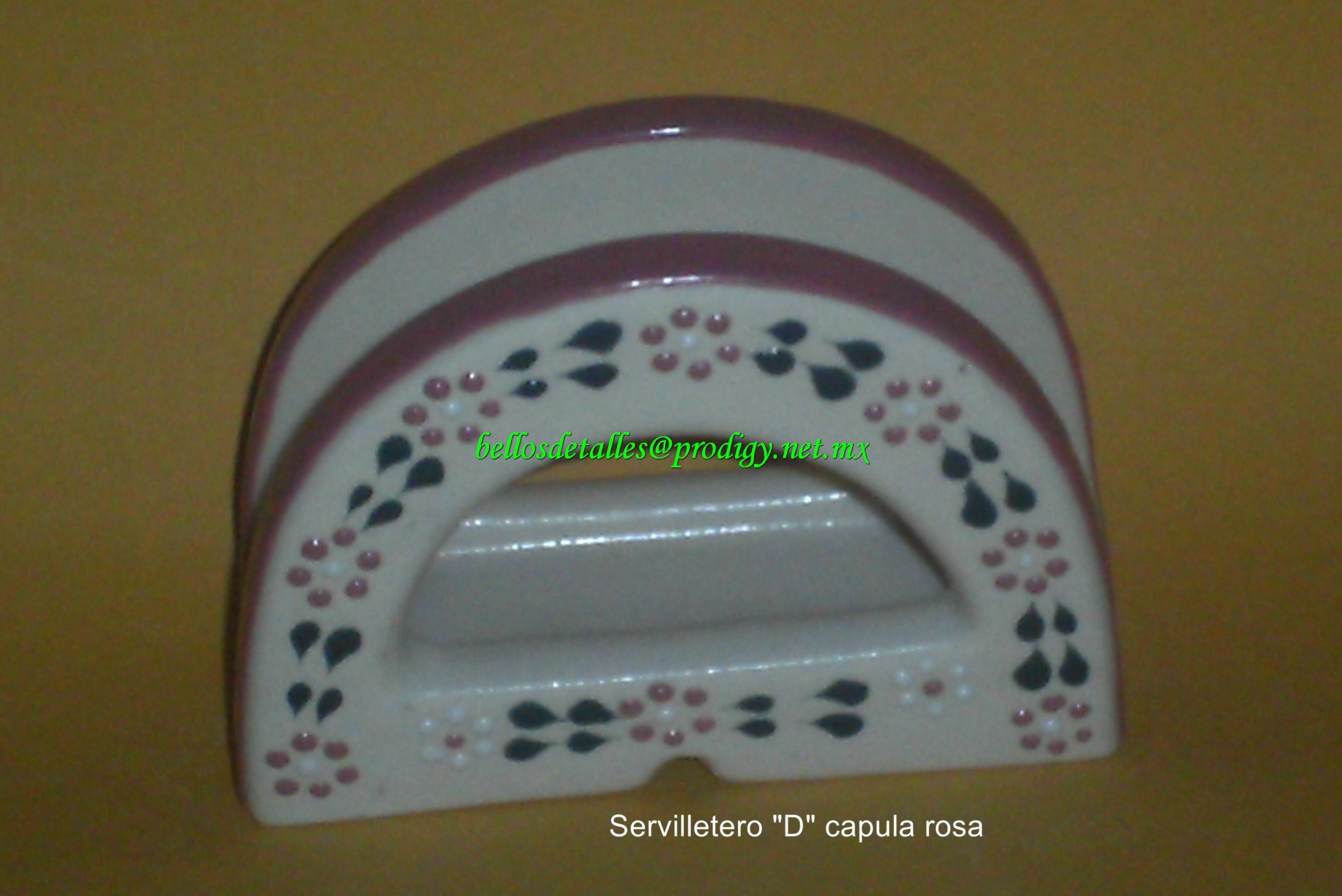 https://0201.nccdn.net/1_2/000/000/117/231/Servilletero-D-capula-rosa-2280x1522.jpg